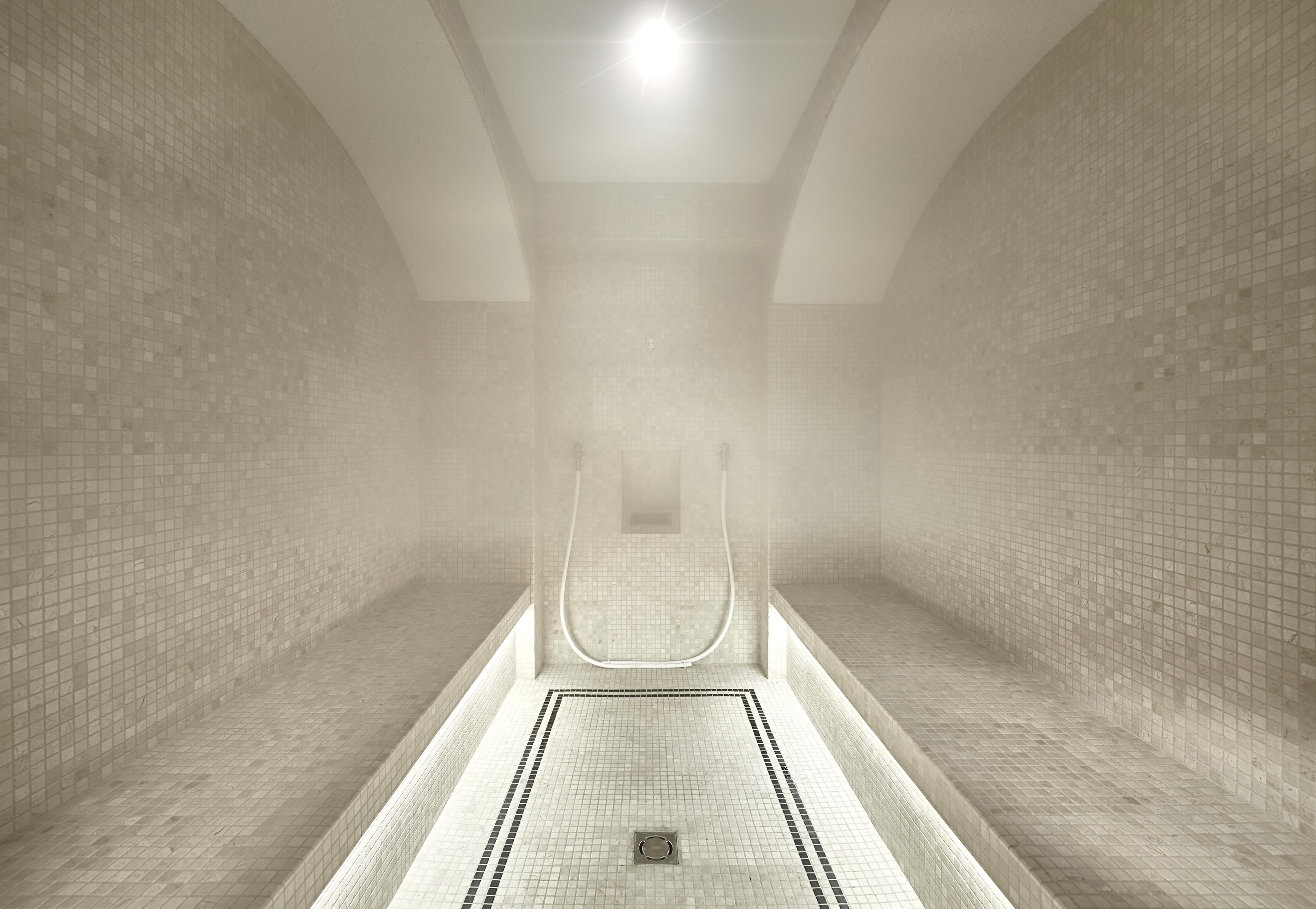 Hotel Sacher Salzburg Exterior foto A modern steam bath