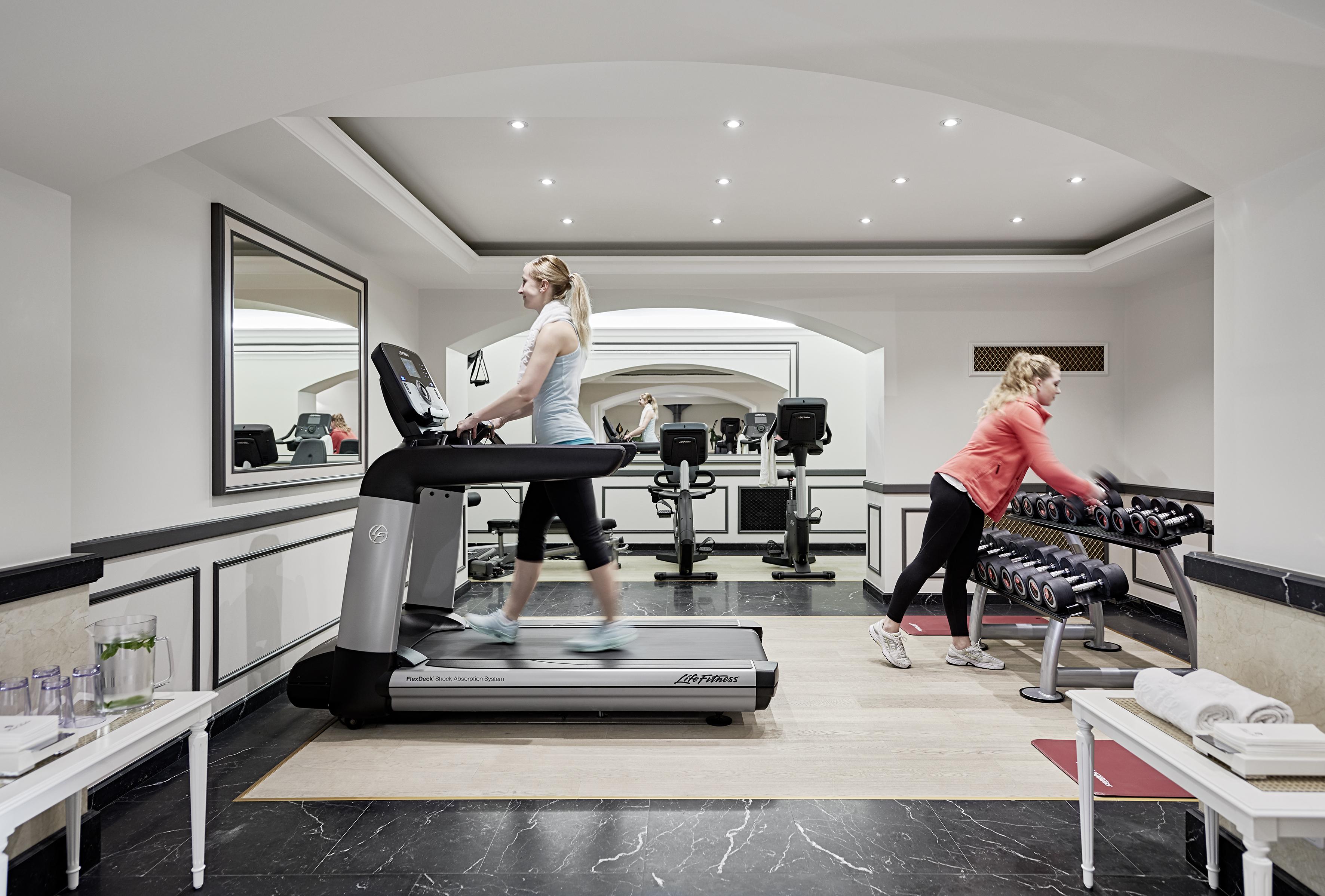 Hotel Sacher Salzburg Exterior foto The gym at the Mandarin Oriental, Munich