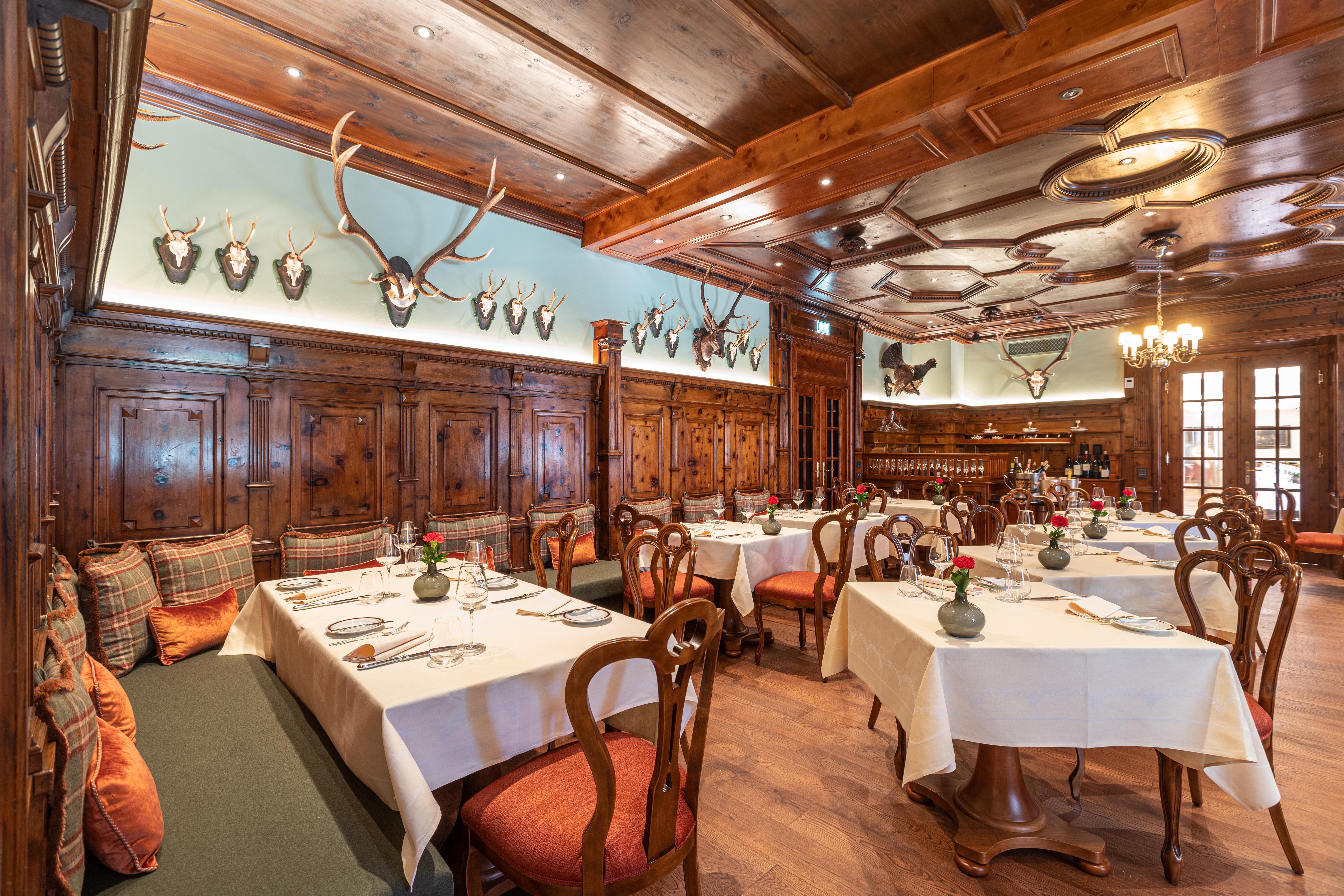 Hotel Sacher Salzburg Exterior foto Restaurant in the Hotel Axelmannstein