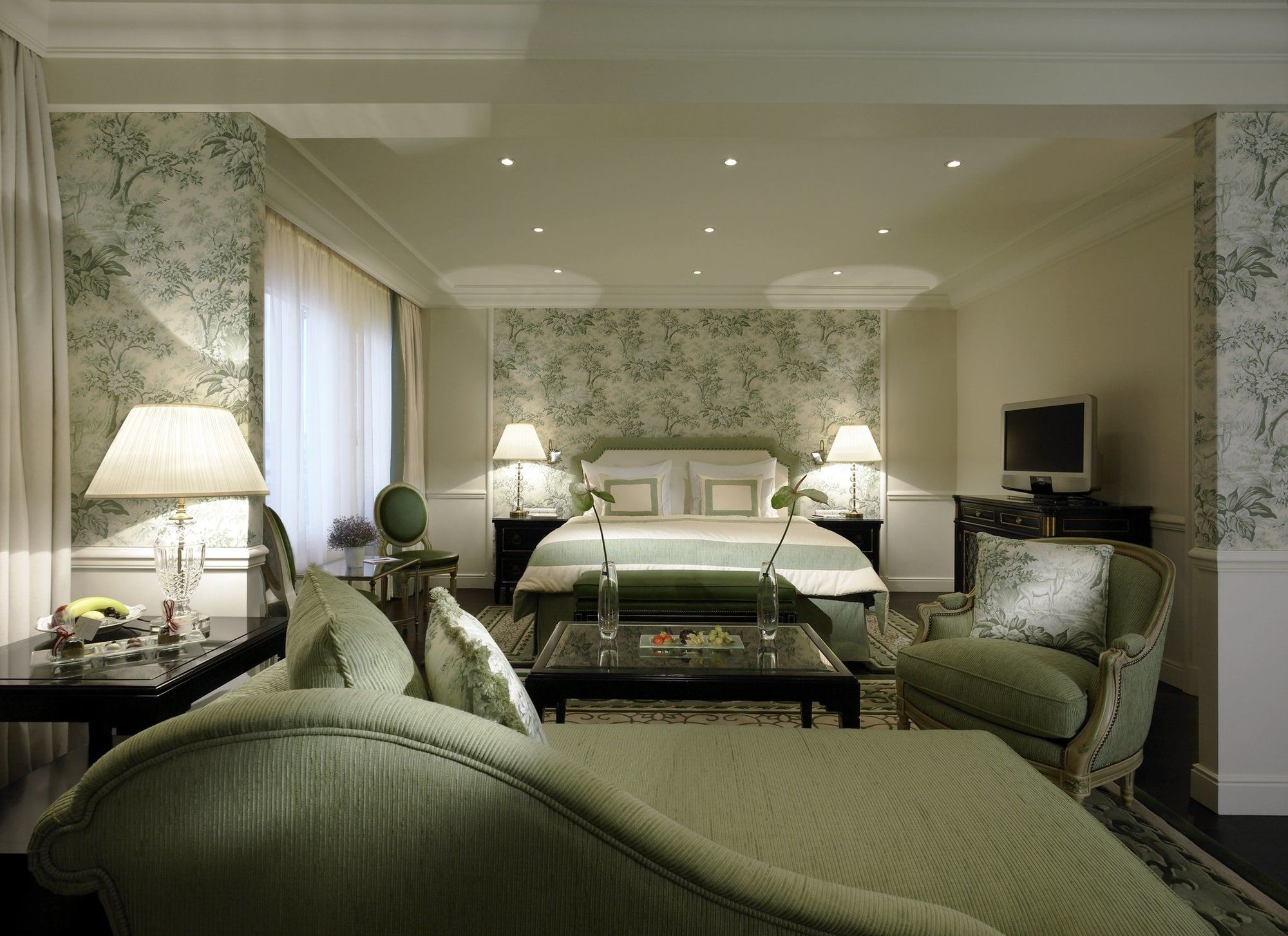 Hotel Sacher Salzburg Cameră foto A suite at the Mandarin Oriental, Paris